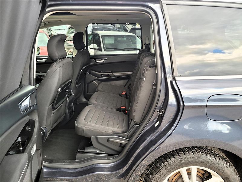 Ford Galaxy 2,5 Již není k dispozici - fotka 14 z 50