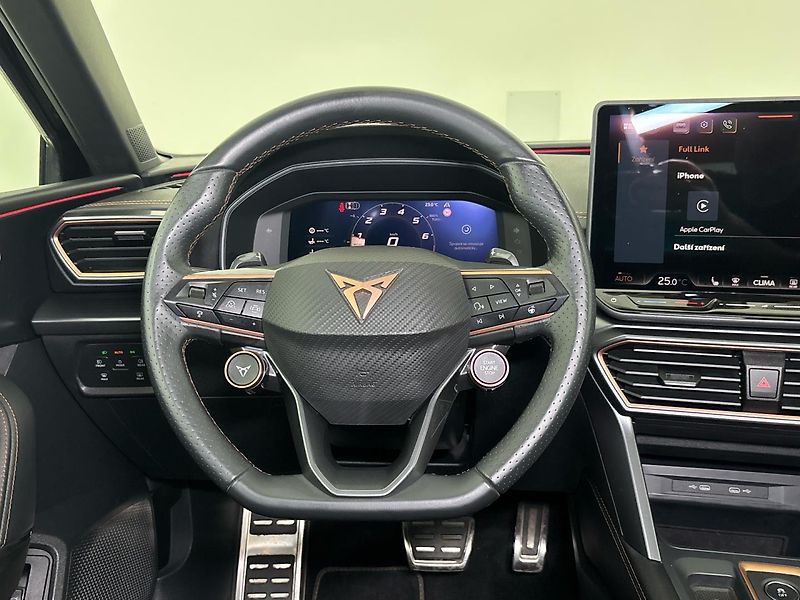 Cupra Leon SP DSG - fotka 18 z 32