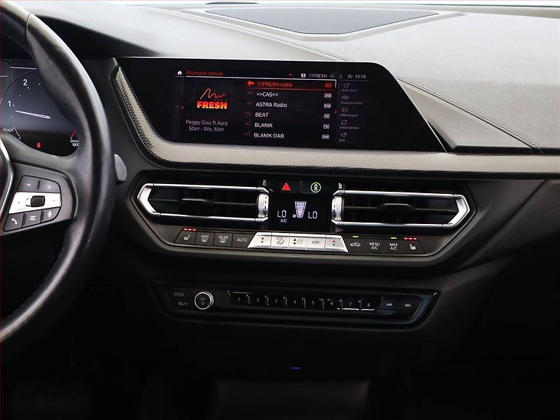 Citroën C4 Cactus (2015) 1.2 PureTech, Tempomat - fotka 12 z 16
