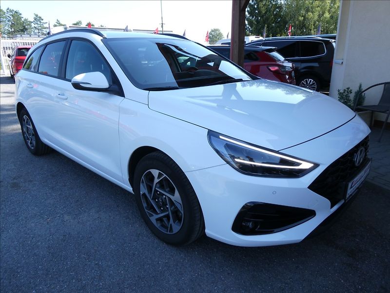 Hyundai i30 1,5 DPI 71kW Family,ČR,záruka - fotka 1 z 46