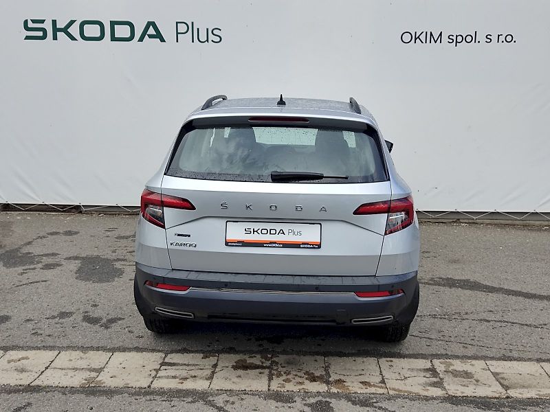 Škoda Karoq (2021) Active 1,5 Tsi - fotka 32 z 34