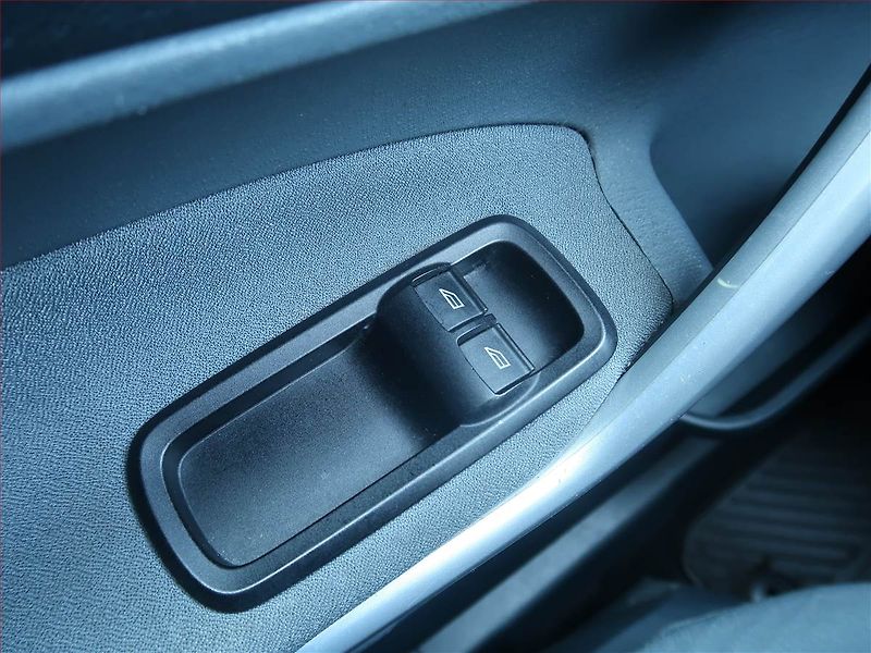 Ford Fiesta (2009) 1.25, Tempomat - fotka 14 z 14
