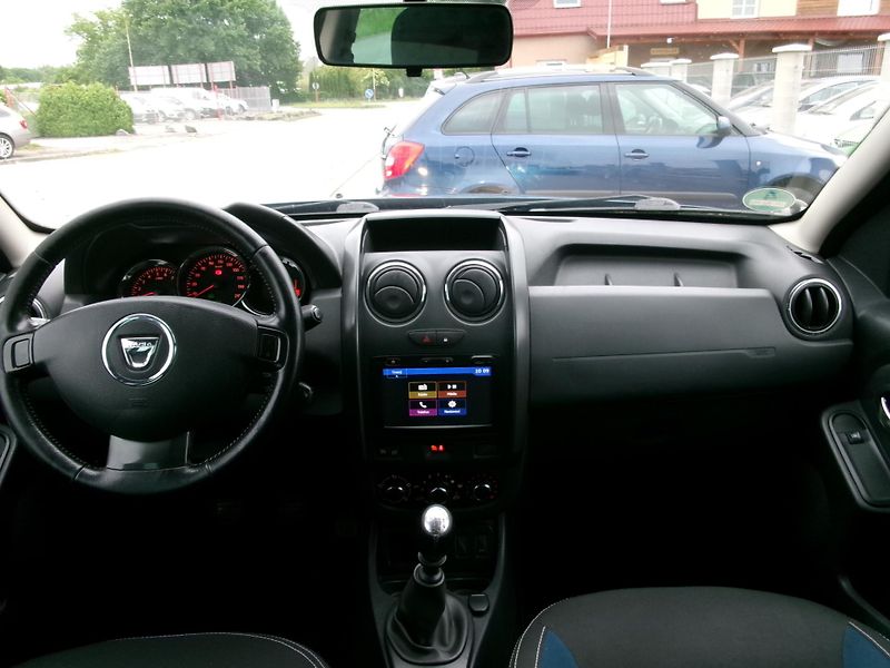 Dacia Duster (2016) 1,2 TCe KLIMA BT TEMP VÝHŘEV - fotka 14 z 28
