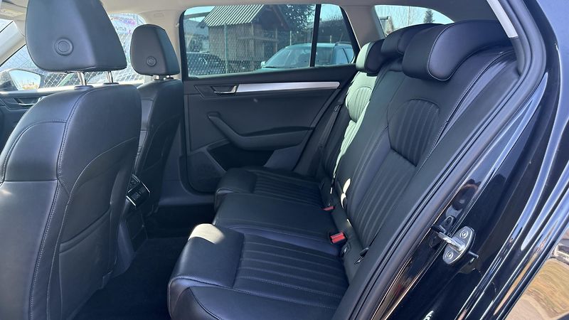 Škoda Superb (2017) 2.0TDI 110KW MANUAL 4X4  - fotka 11 z 25