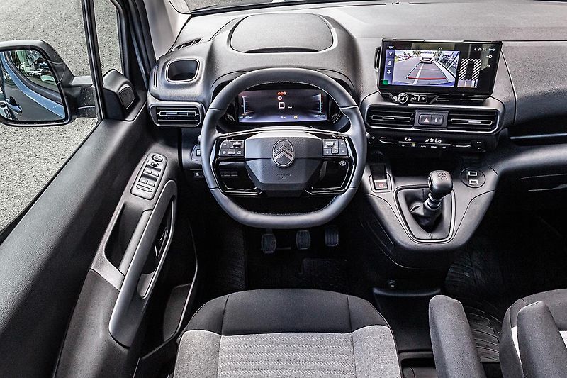 Citroën Berlingo (2026) 1,5 XL MAX Diesel 130k Manual - fotka 13 z 18