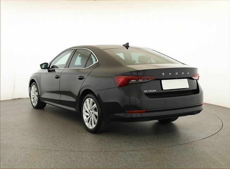 Škoda Octavia (2024) Style 1.5 TSI e-tec - fotka 4 z 20