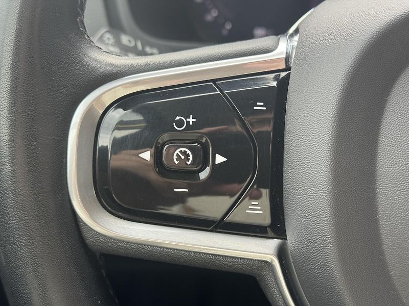Volvo XC90 (2023) B5 4X4 Ultimate, DPH, 1.MAJ - fotka 34 z 53