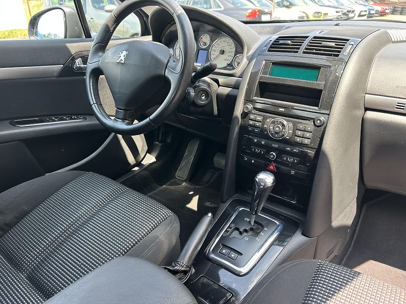Peugeot 407 2.0 HDI 16V Premium Pack aut. - fotka 18 z 31