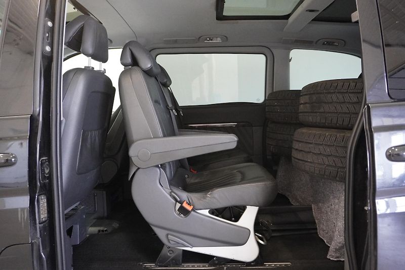 Mercedes-Benz Viano 3.0 CDI 165kW,7 MÍST,TAŽNÉ - fotka 19 z 26