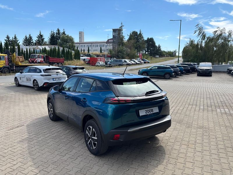 Peugeot 2008 STYLE PureTech 100 S&S MAN6 - fotka 5 z 22