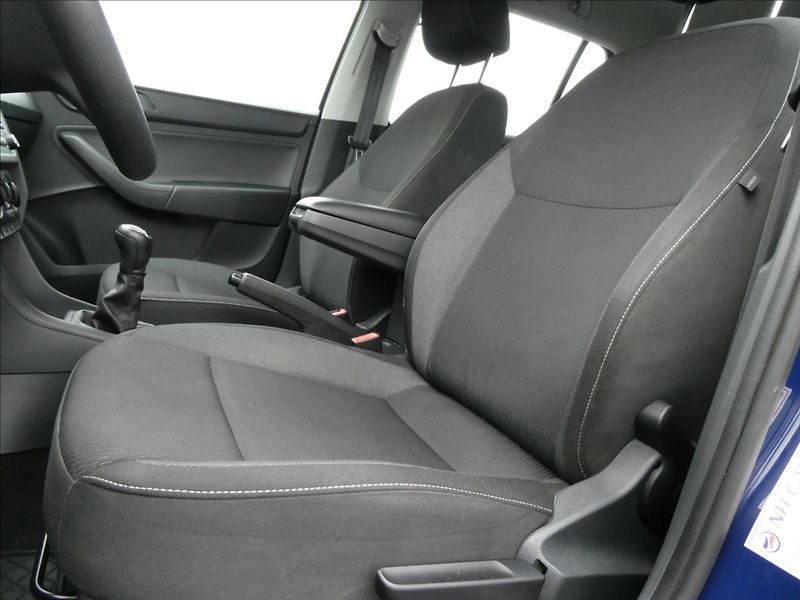Škoda Rapid 1,6 TDi 66kW 2x kola,klima,ČR - fotka 28 z 37