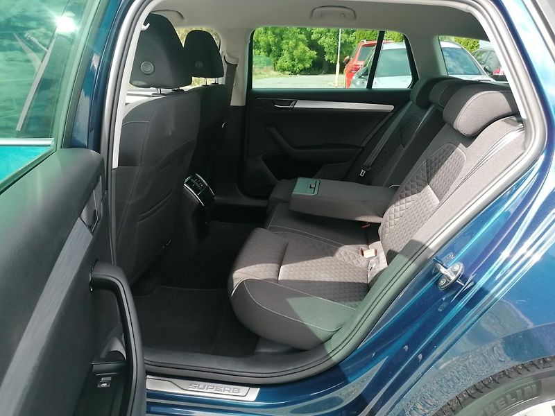 Škoda Superb (2021) IV 1.4 TSi PHEV 160kW - fotka 11 z 36