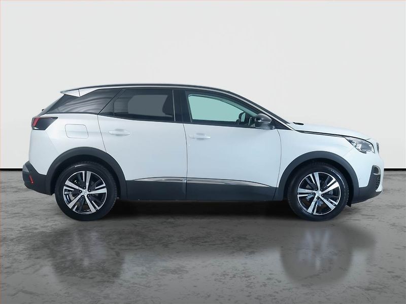Peugeot 3008 (2019) 1.6 PureTech, Automat - fotka 6 z 18