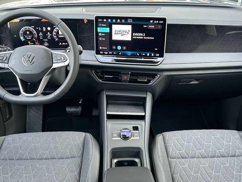 Volkswagen Tiguan (2026) 1,5 eTSI mHEV 7DSG People - fotka 5 z 35