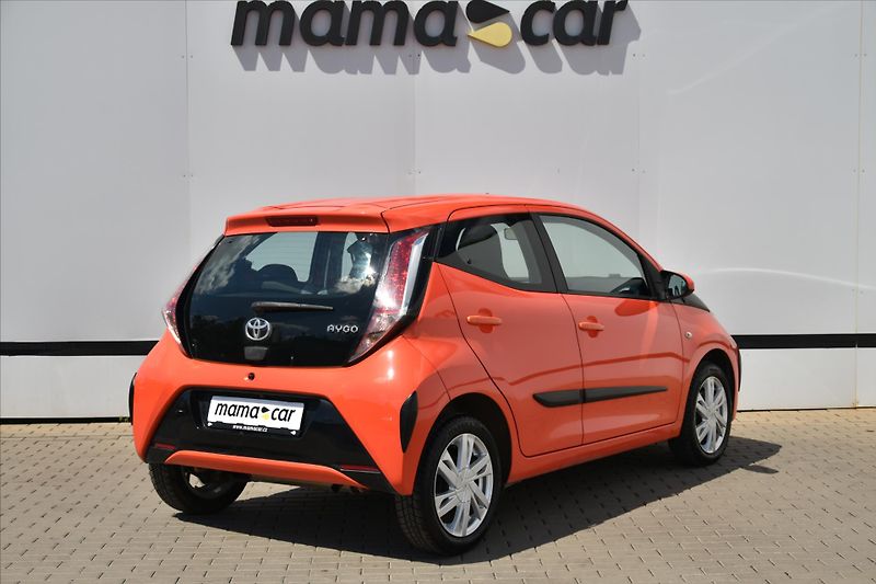 Toyota Aygo 1.0 VVT-i 51kW X-PLAY - fotka 7 z 24