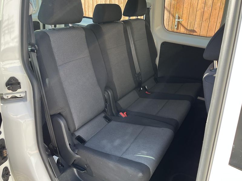Volkswagen Caddy (2018) MAXI 2,0TDi 150k 6rychl. -DPH - fotka 18 z 20