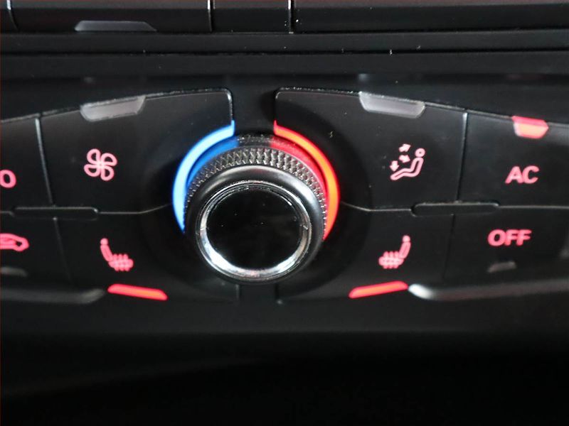Audi A5 (2011) S-Line 2.0 TDI, 4X4 - fotka 18 z 19