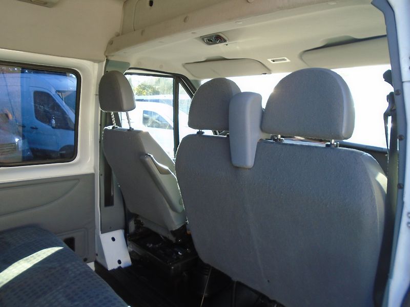 Ford Transit (2013) 2.2 TDCi L3H2 BUS 9 míst * - fotka 22 z 33