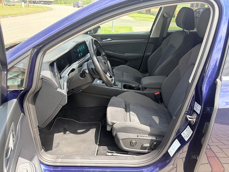 Volkswagen Golf 1.4TSI HYBRID VIRTUAL LED - fotka 10 z 50