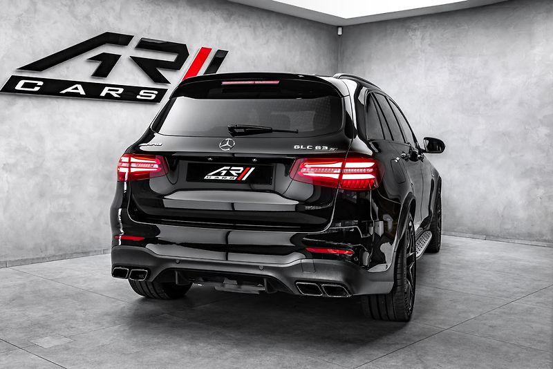 Mercedes-Benz GLC 63S AMG 4M Edition 1 keramiky - fotka 6 z 28