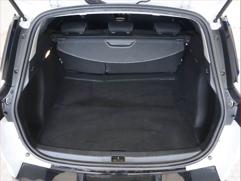 Renault Clio (2019) Limited 0.9 TCe, Navi - fotka 14 z 19