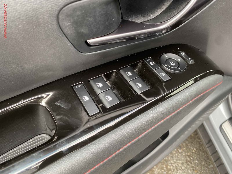 Hyundai Tucson (2024) 1.6 T-GDi, ČR, LED, navi - fotka 13 z 19