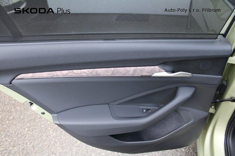 Škoda Superb (2024) 2.0TDI L&K / 142kW 4x4 7°DSG - fotka 19 z 24