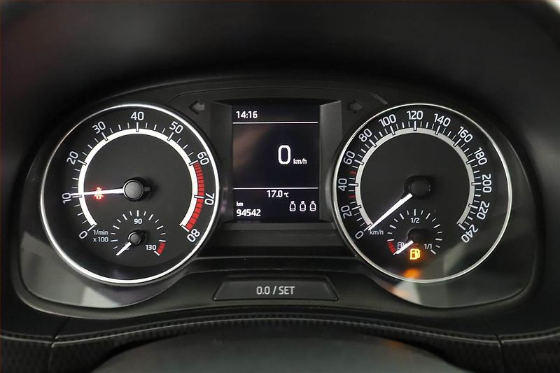 Škoda Fabia (2018) Monte Carlo 1.0 TSI - fotka 8 z 14