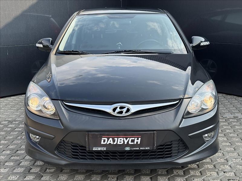 Hyundai i30 1,4 i Trikolor Plus ČR - fotka 4 z 26
