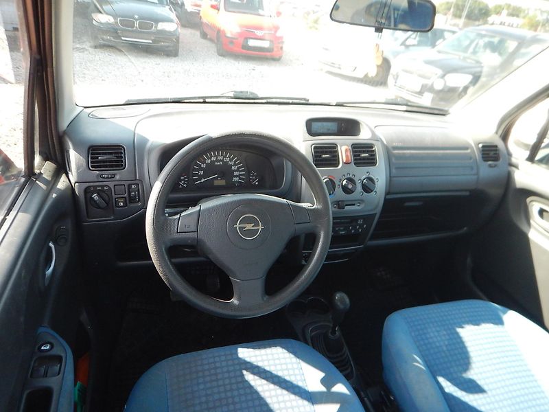 Opel Agila 1.2i - fotka 11 z 18