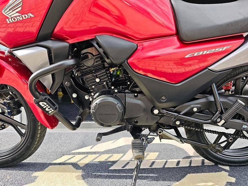 Honda CBF 125 (2023) - fotka 15 z 18