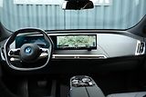 BMW iX 40, SoH 96,8%, SkyLounge,Tažné - náhled 11
