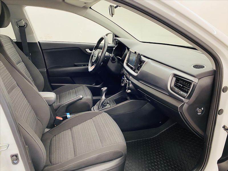 Kia Stonic 1,4 CVVT 73kW - fotka 8 z 26