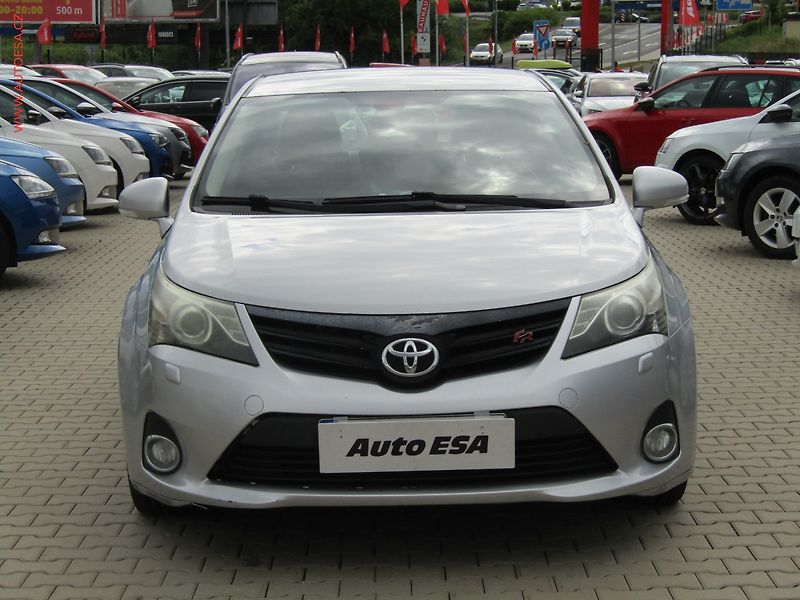 Toyota Avensis (2013) 2.2D, ČR, Navi - fotka 2 z 20
