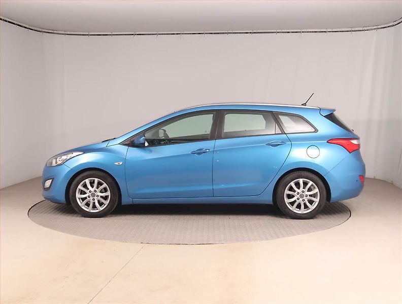 Hyundai i30 (2017) 1.6 GDI, ČR,1.maj, Serv.kniha - fotka 3 z 15