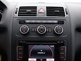 Volkswagen Touran 2,0 TDI 103kW Highline Tažné - náhled 17