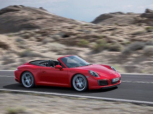 Porsche 911 Carrera S Cabriolet.