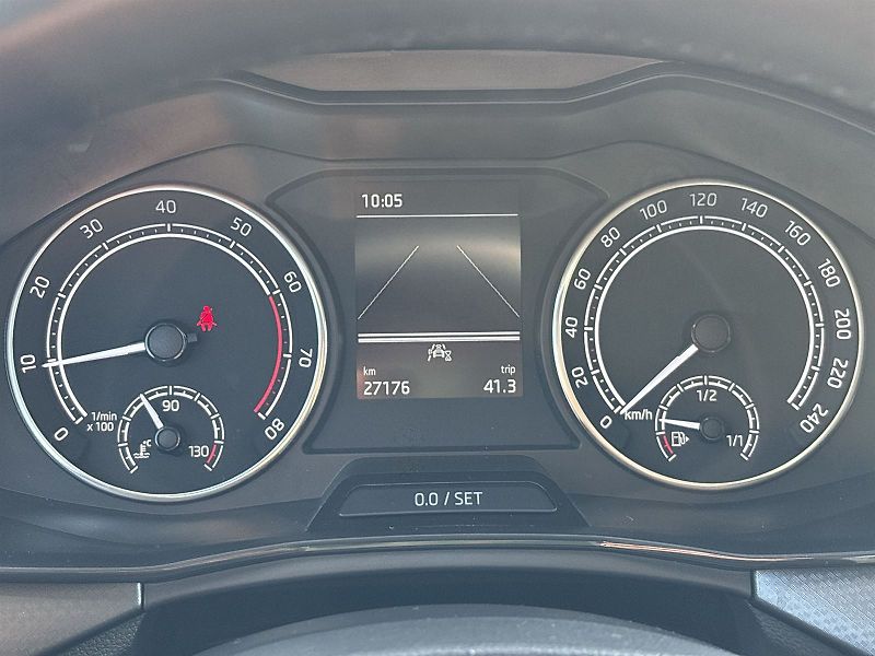 Škoda Kamiq (2023) 1.0 TSI Style - fotka 6 z 28