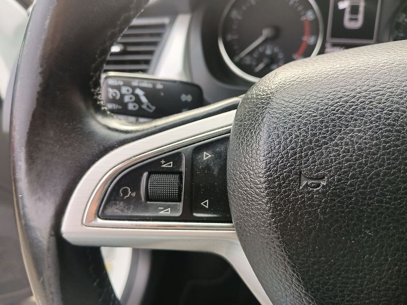 Škoda Rapid 1.2 TSI Spaceback 81kw odpočet - fotka 12 z 31
