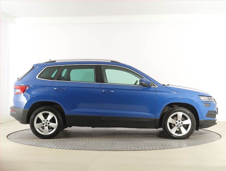 Škoda Karoq (2019) 1.6 TDI, Automat, Navi - fotka 6 z 25