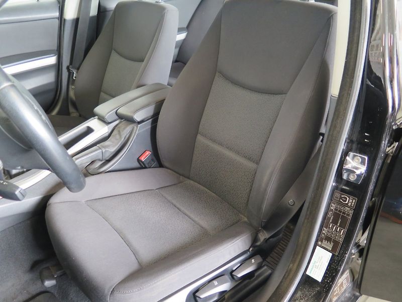 BMW Řada 3 (2008) 318i,klima,senzory,navi - fotka 18 z 27