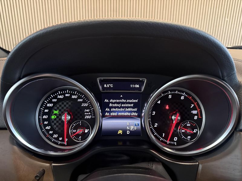 Mercedes-Benz GLE 43 AMG Coupé Tažné LED CarPlay - fotka 25 z 33