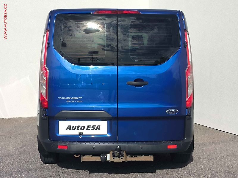 Ford Transit Custom (2014) 2.2TDCi L2 9míst, ČR, TREND - fotka 5 z 17