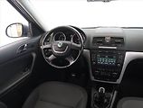 Škoda Yeti (2011) 2.0 TDI, 4X4, Serv.kniha - náhled 7