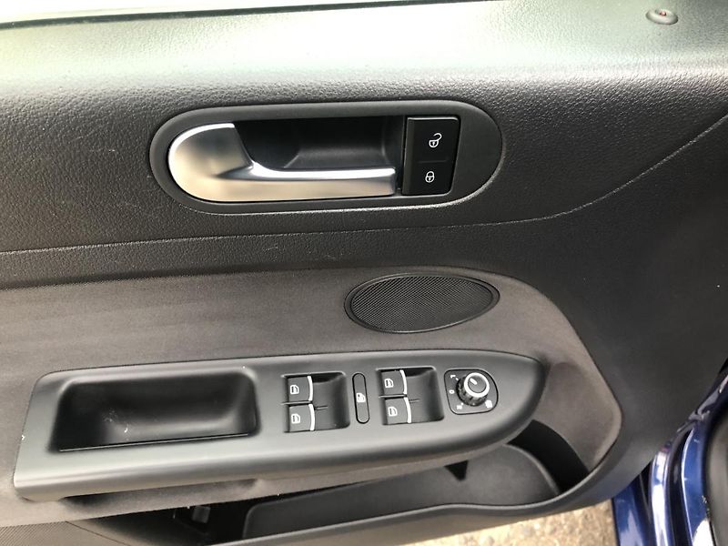 Volkswagen Golf Plus (2012) 1,2TSi Autoklima  - fotka 27 z 54