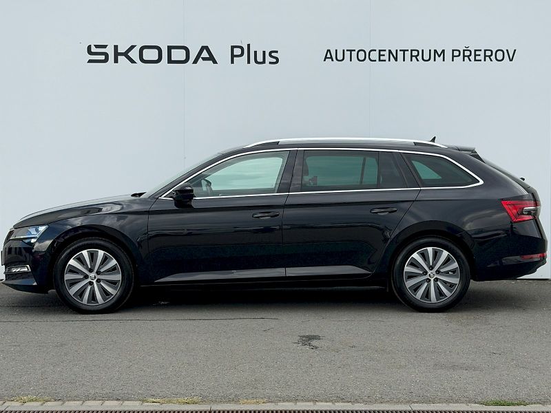 Škoda Superb (2023) 2.0 TDI 110kW DSG Style Plus - fotka 3 z 35