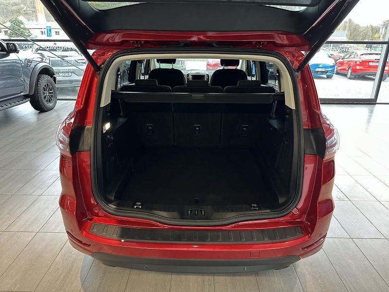 Ford S-MAX Titanium 2.0 EcoBlue 150k man. - fotka 7 z 36