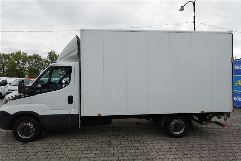 Iveco Daily 2,3 HPT  35S160 SKŘÍŇ ČELO KLI - fotka 3 z 24
