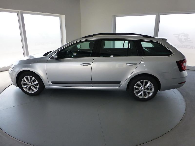 Škoda Octavia (2017) 2,0TDI*NAVIGACE**ALU**PARK.S - fotka 8 z 26