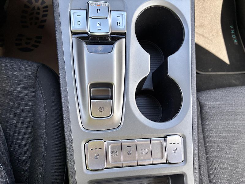 Hyundai Kona EV64kWh-150KW,  REZERVACE - fotka 23 z 38